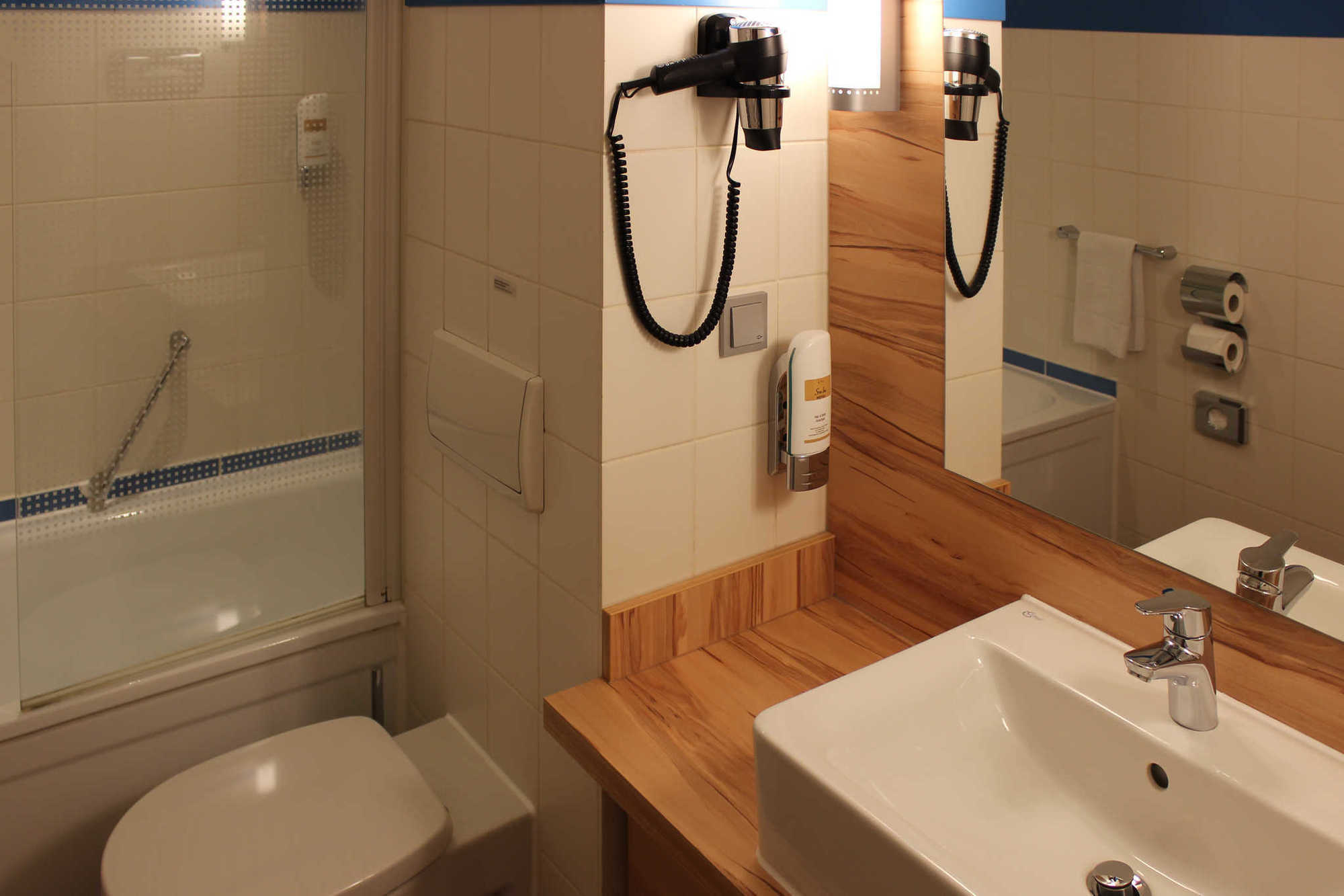 Quality Hotel, Star Inn Premium Bremen Quarto foto